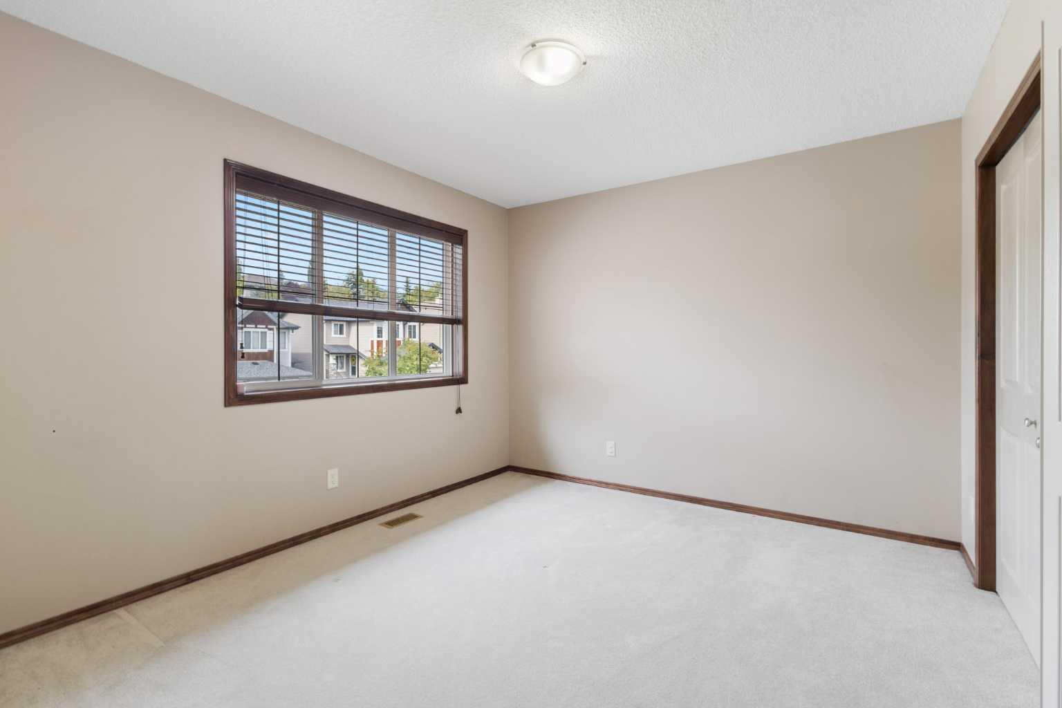 105 cortina Bay SW