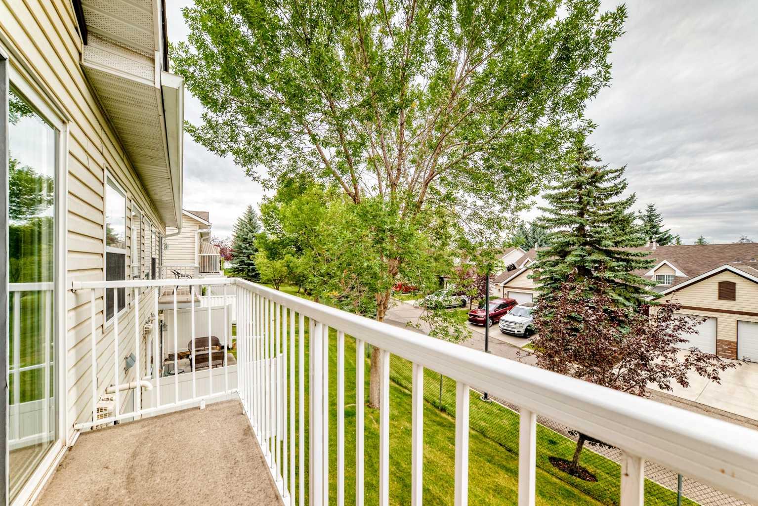 22 Somervale Point SW