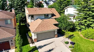 14 Hawkdale Gate NW