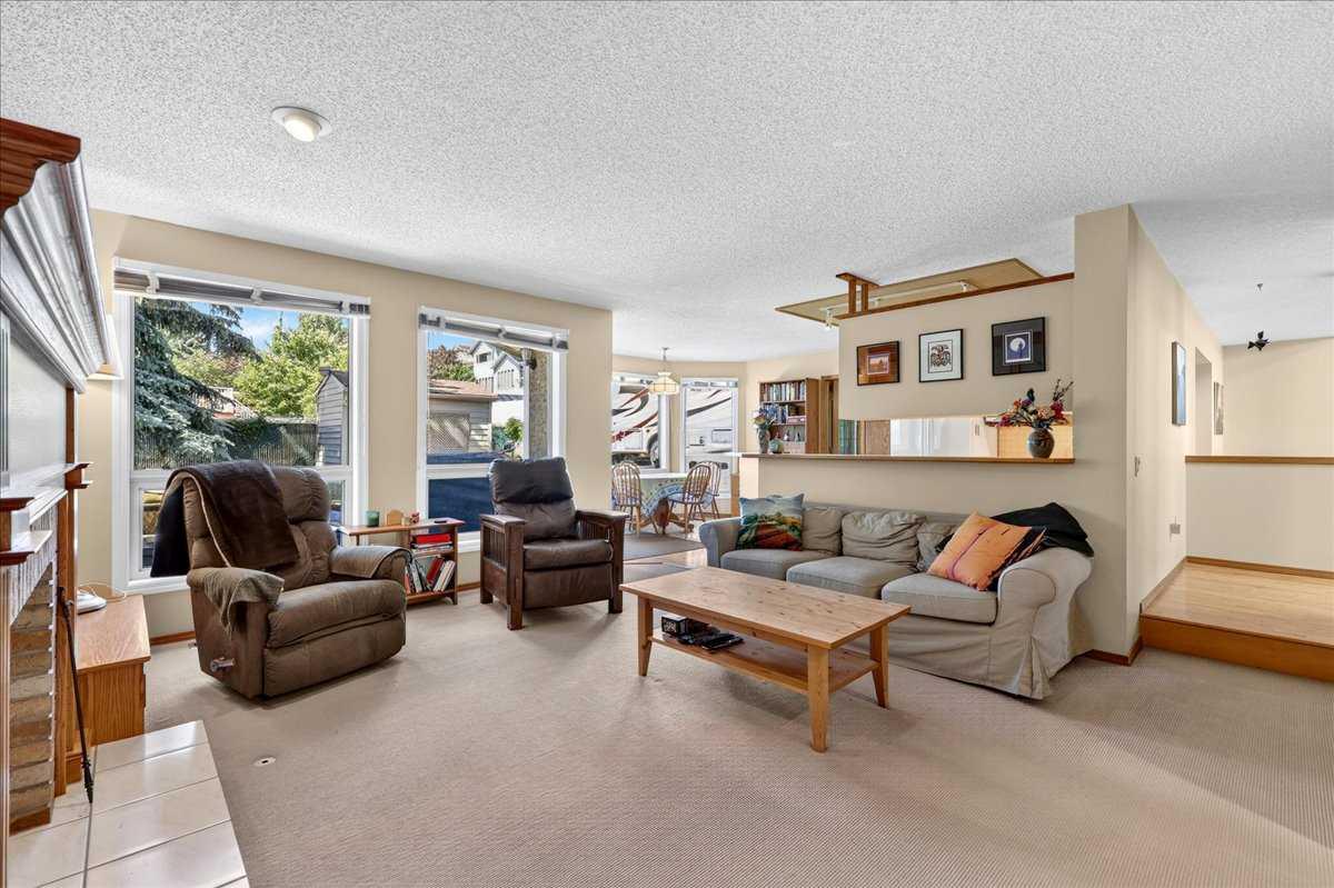 14 Hawkdale Gate NW