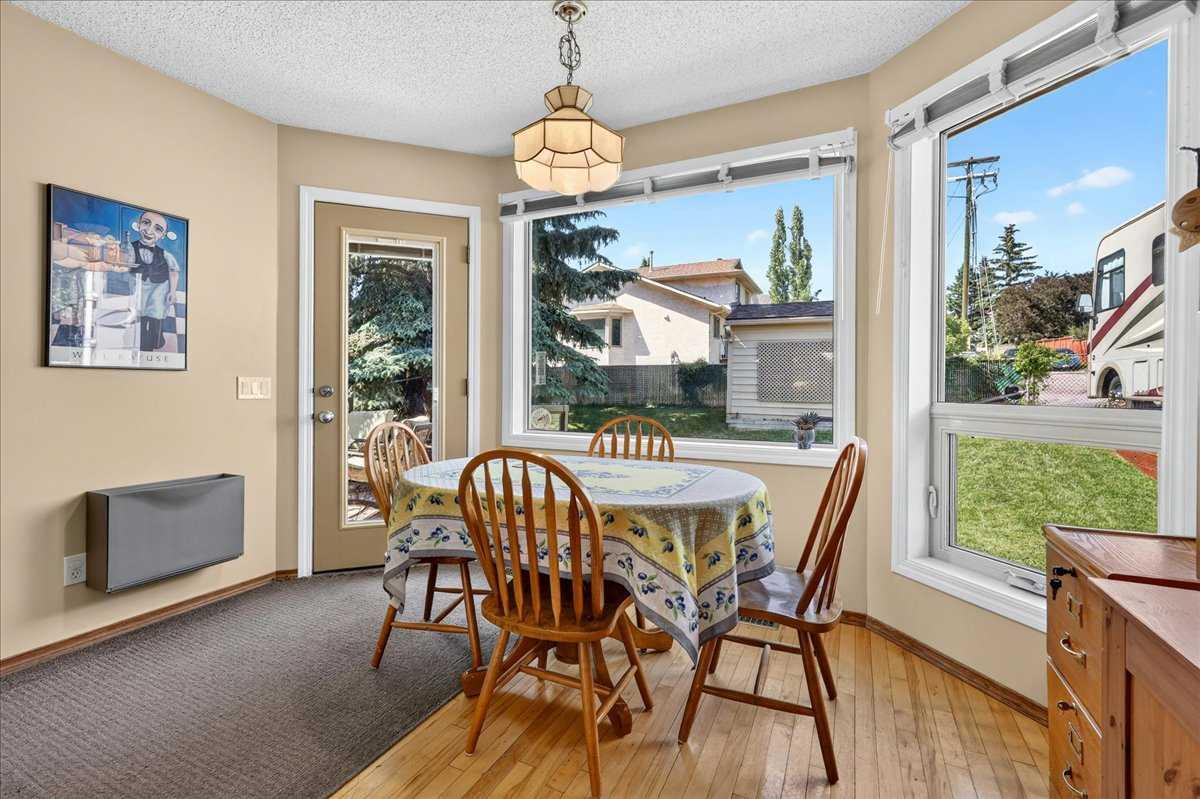 14 Hawkdale Gate NW