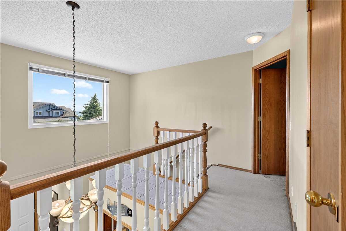 14 Hawkdale Gate NW