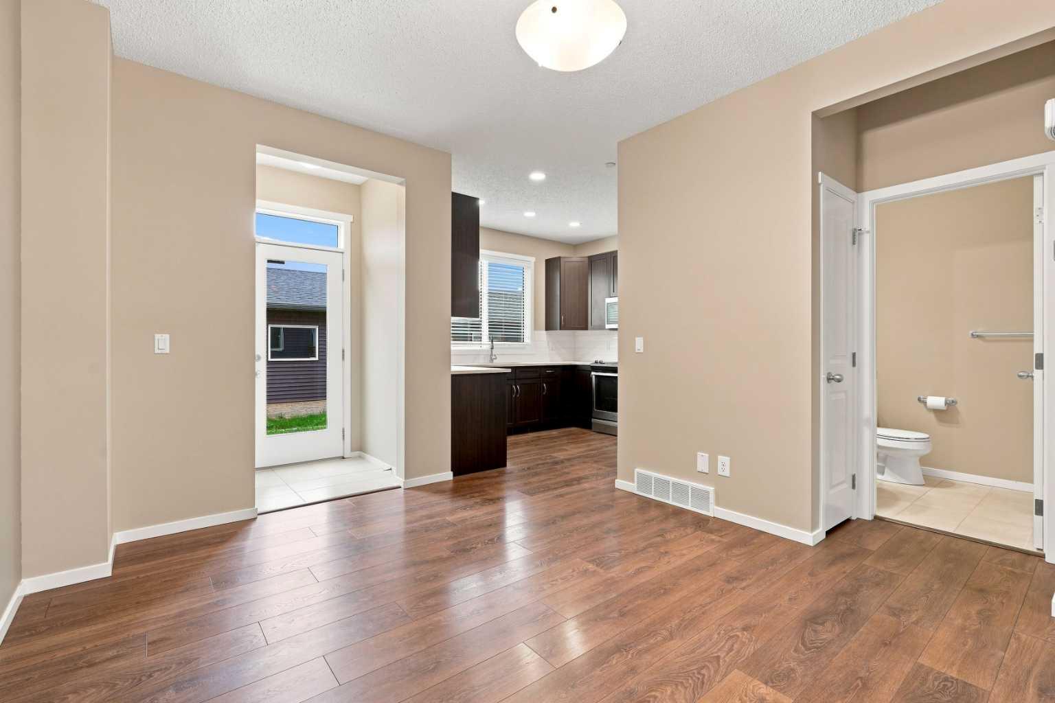 146 Livingston Avenue NE
