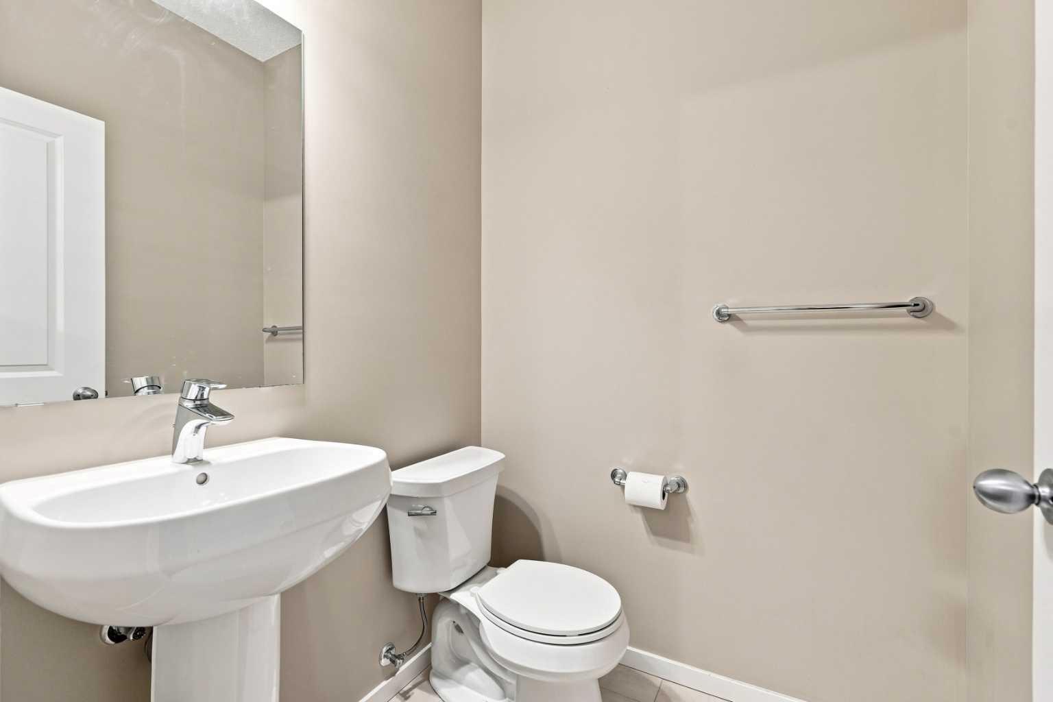 146 Livingston Avenue NE