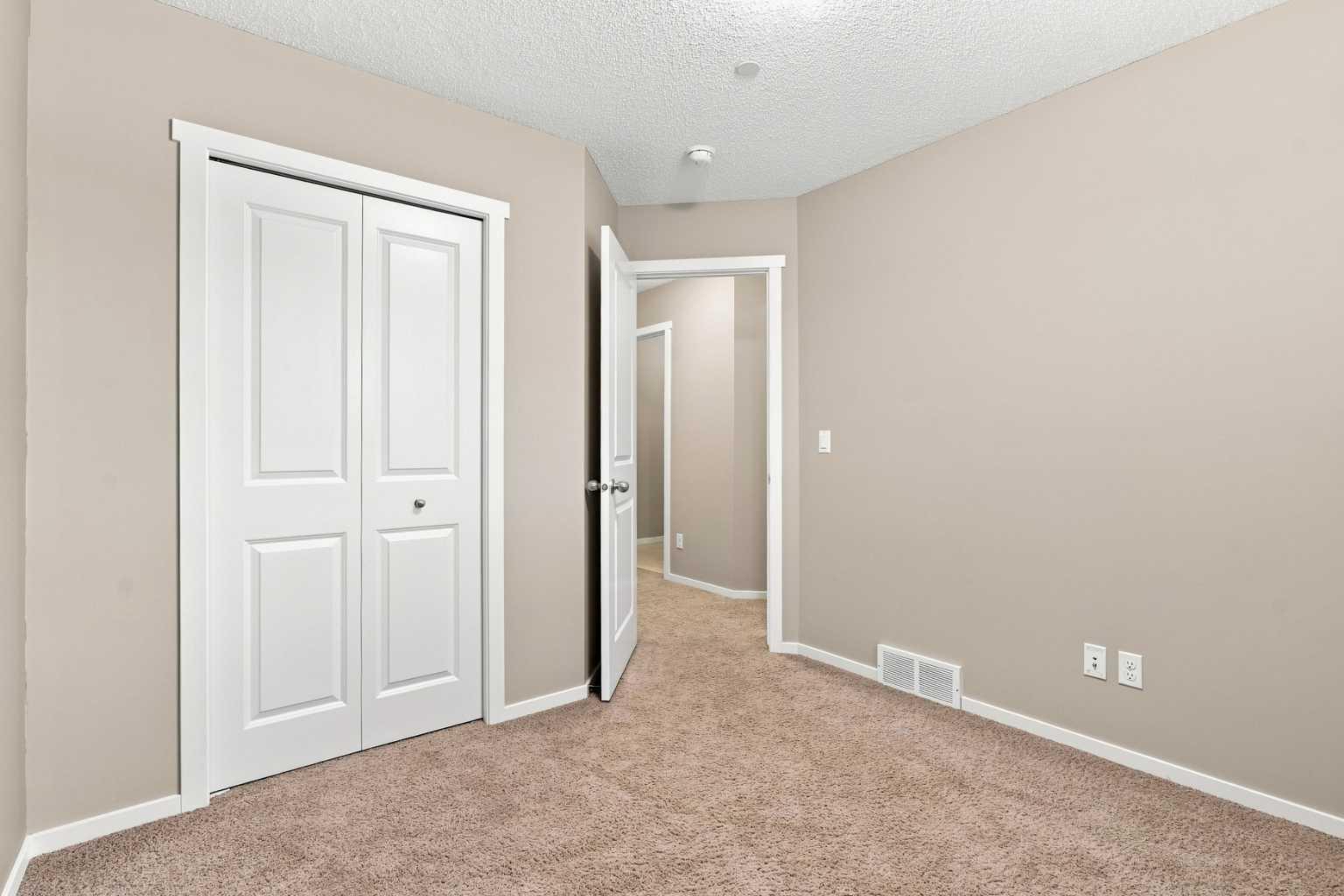 146 Livingston Avenue NE