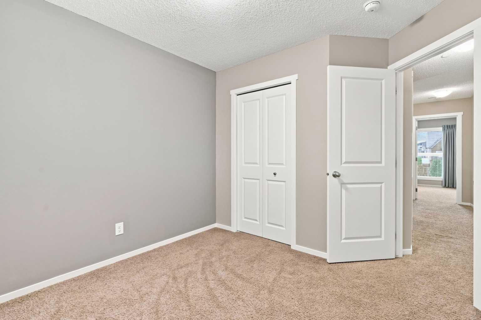 146 Livingston Avenue NE