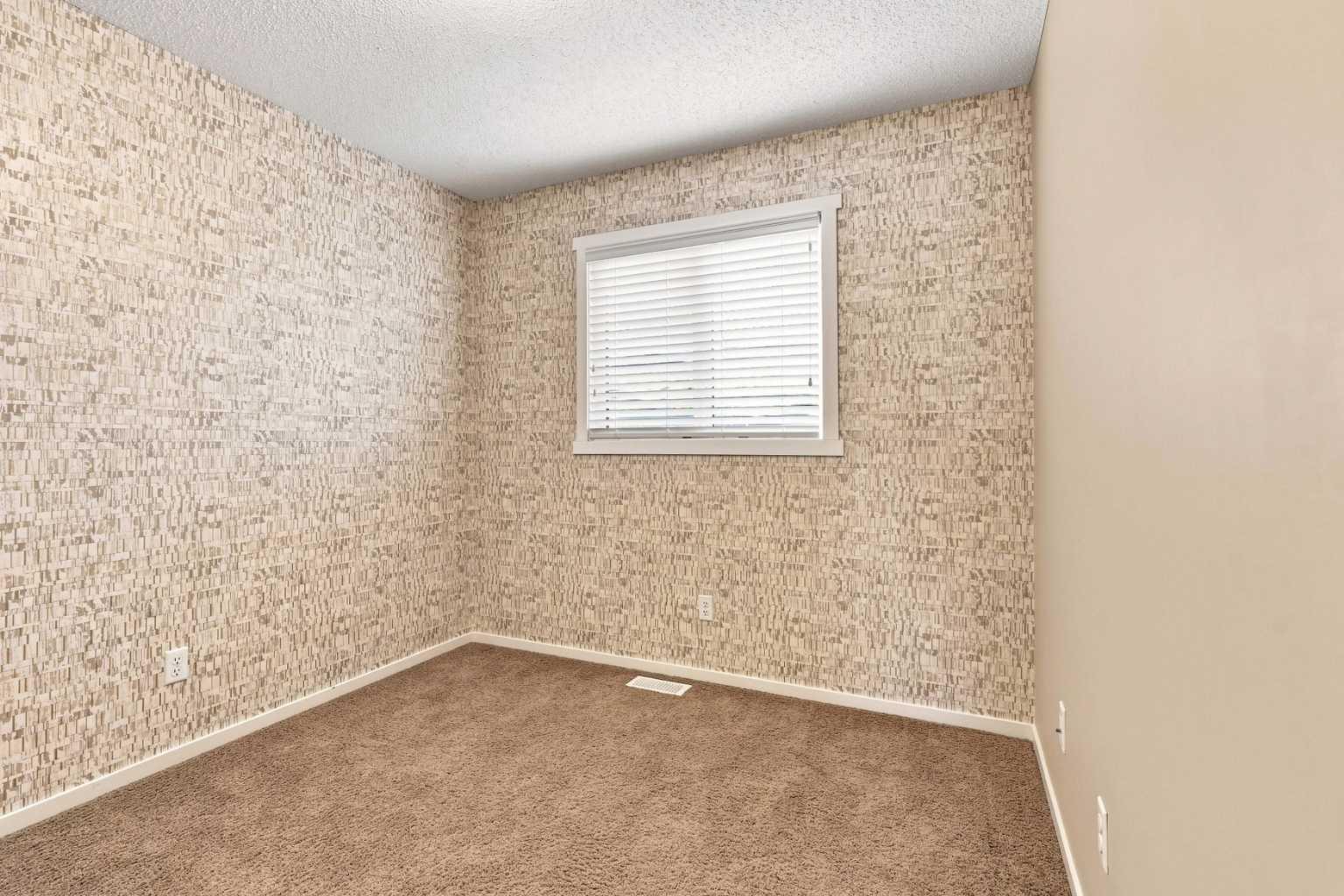146 Livingston Avenue NE