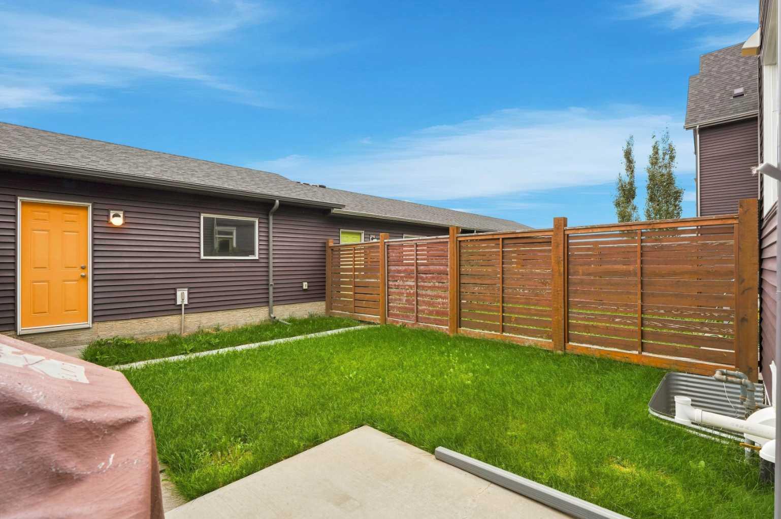 146 Livingston Avenue NE