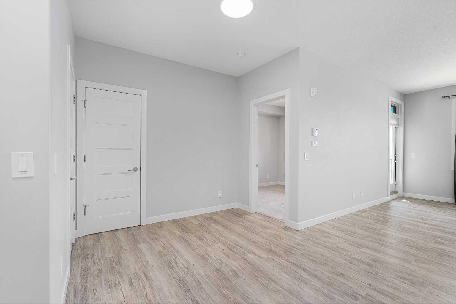 3308, 80 Greenbriar Place NW