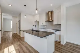 261 Bridgeport Gate 