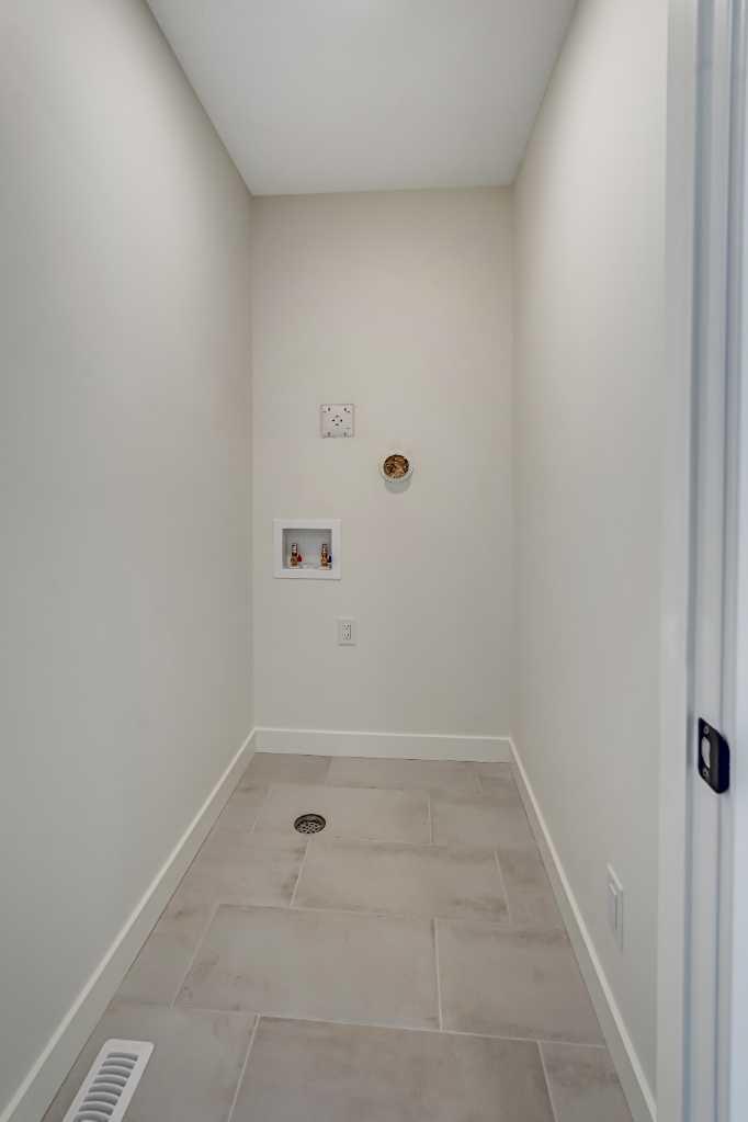 261 Bridgeport Gate 