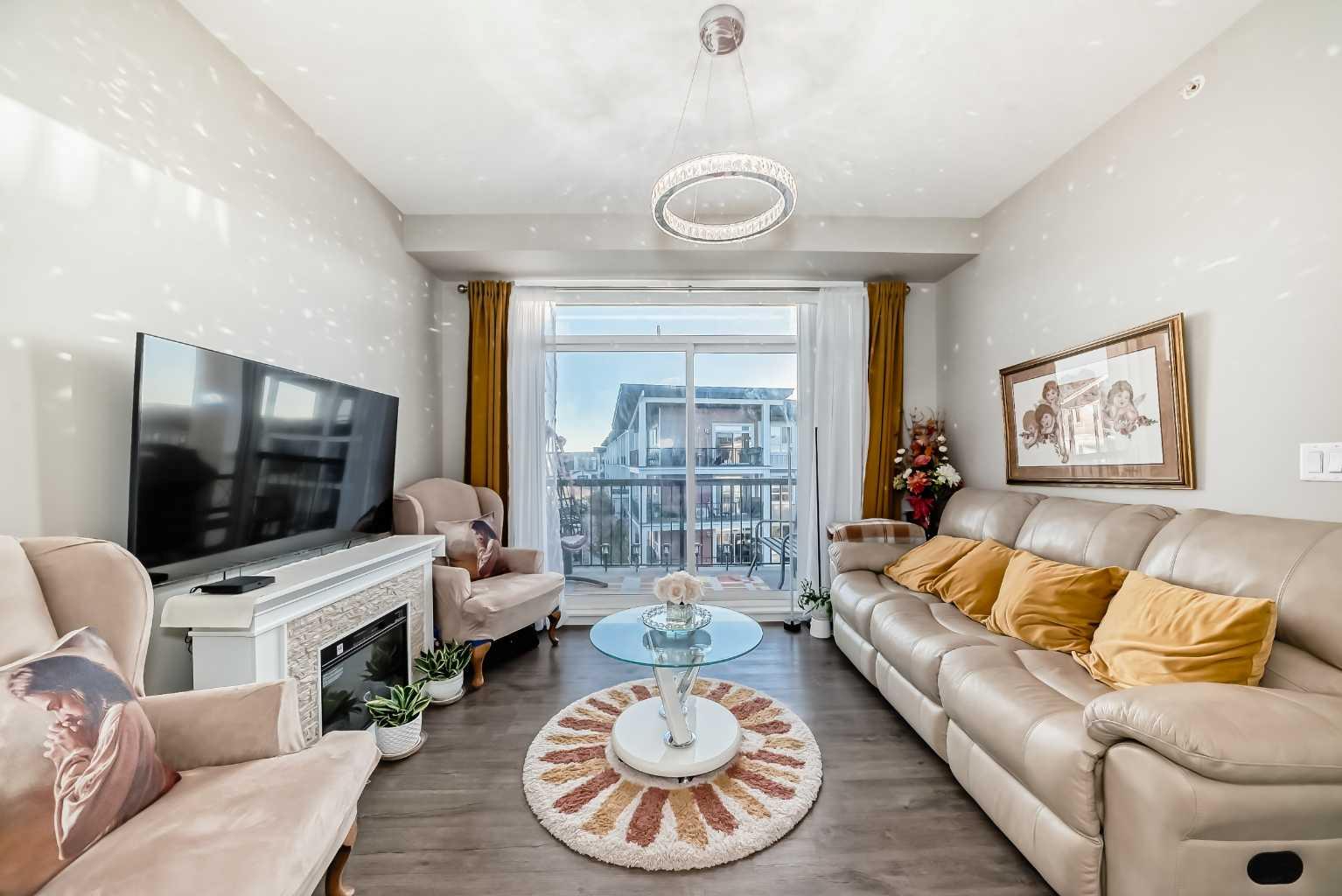 405, 10 Walgrove  SE