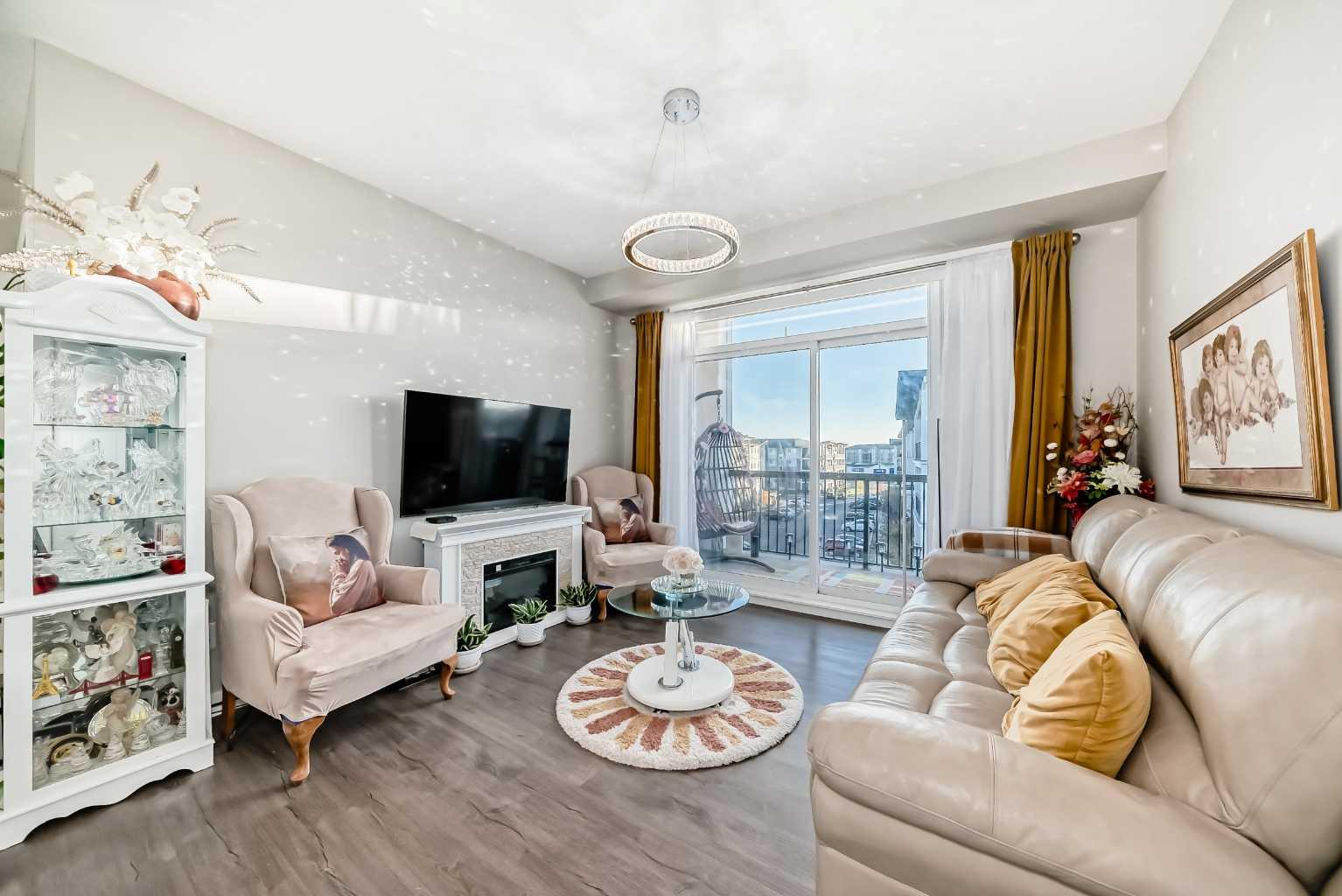 405, 10 Walgrove  SE