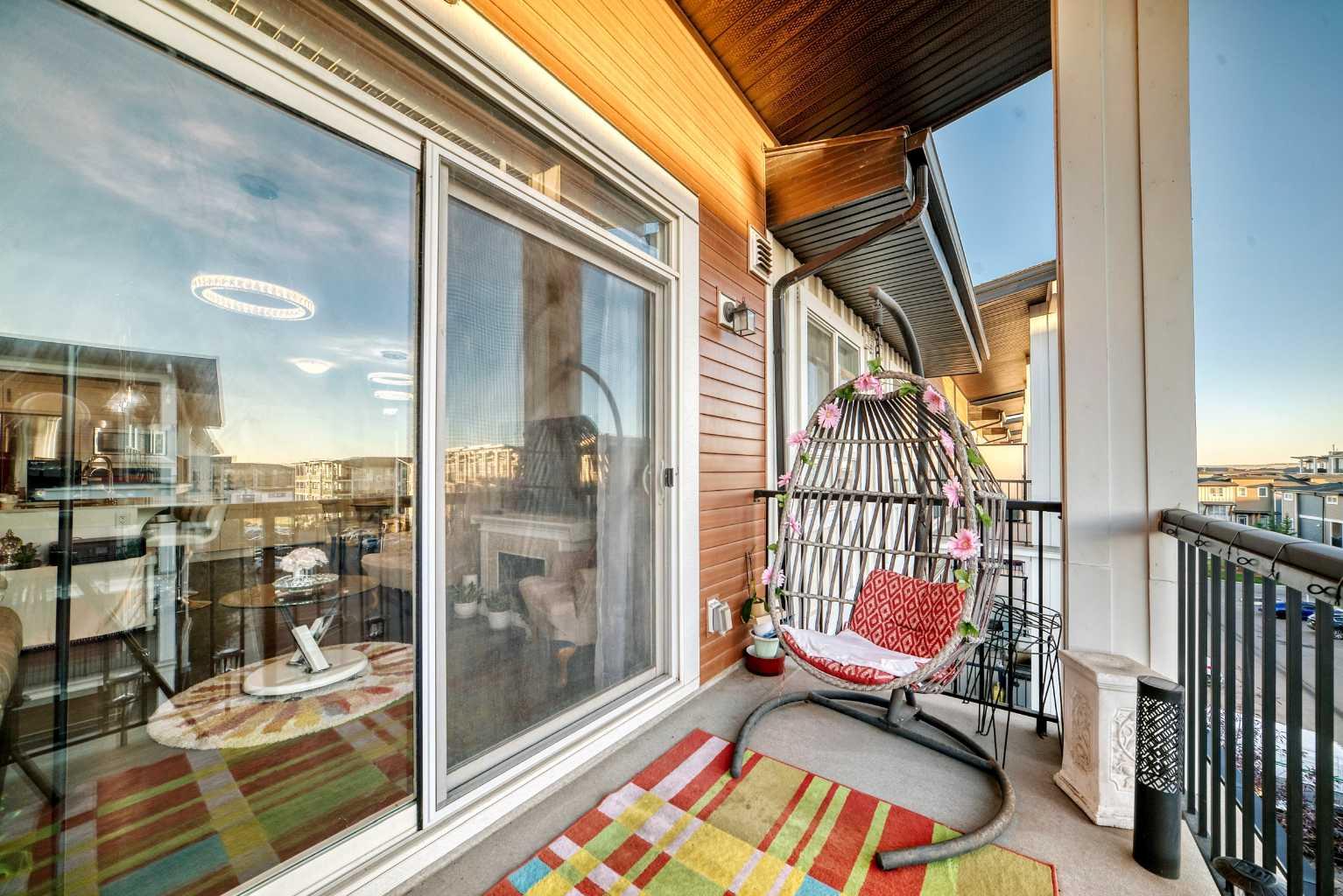 405, 10 Walgrove  SE