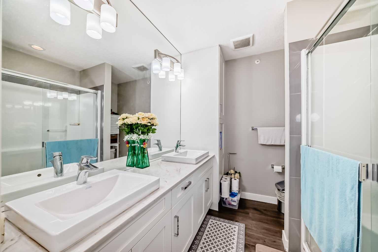 405, 10 Walgrove  SE