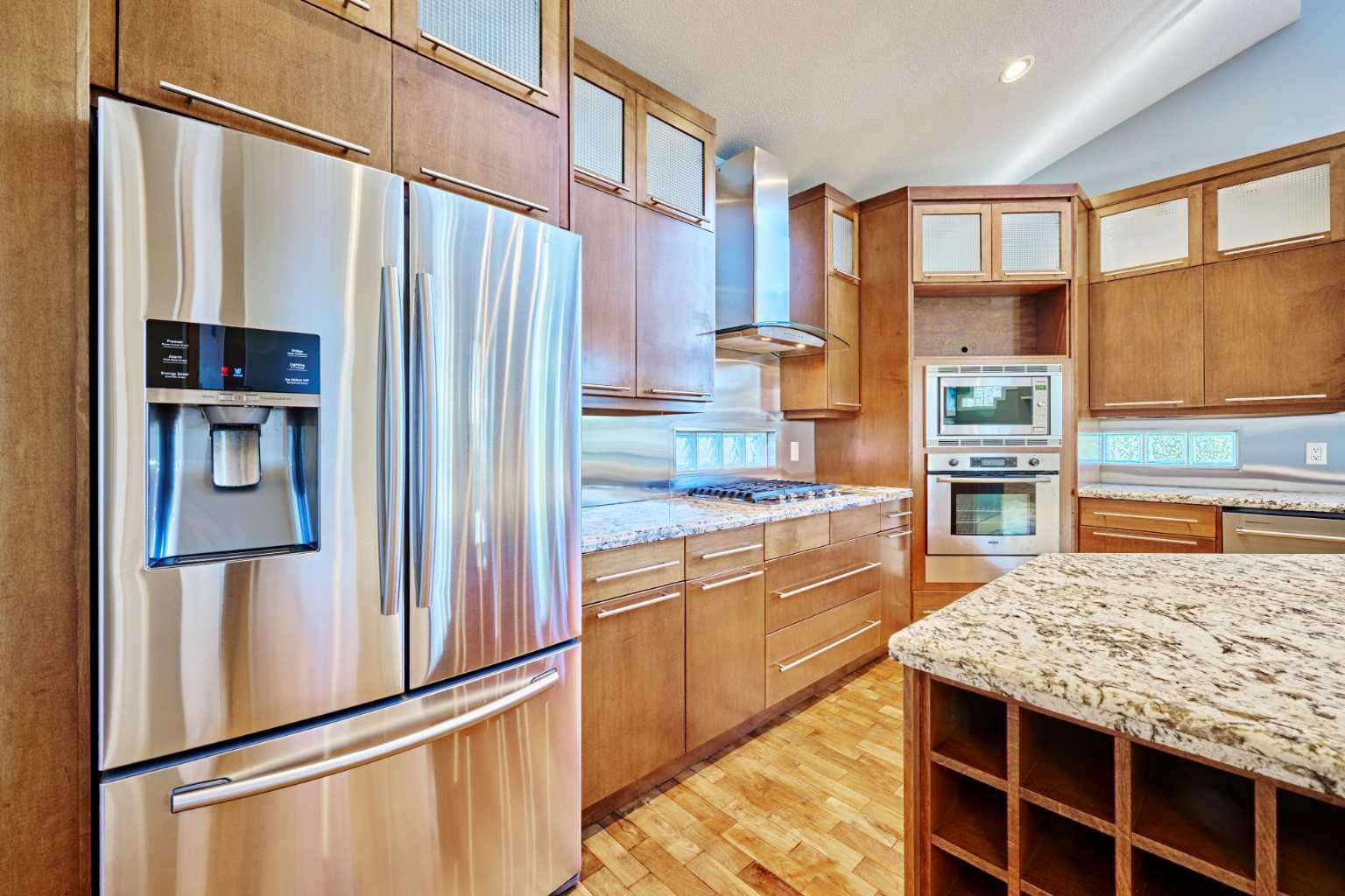 32 Evercreek Bluffs Crescent SW