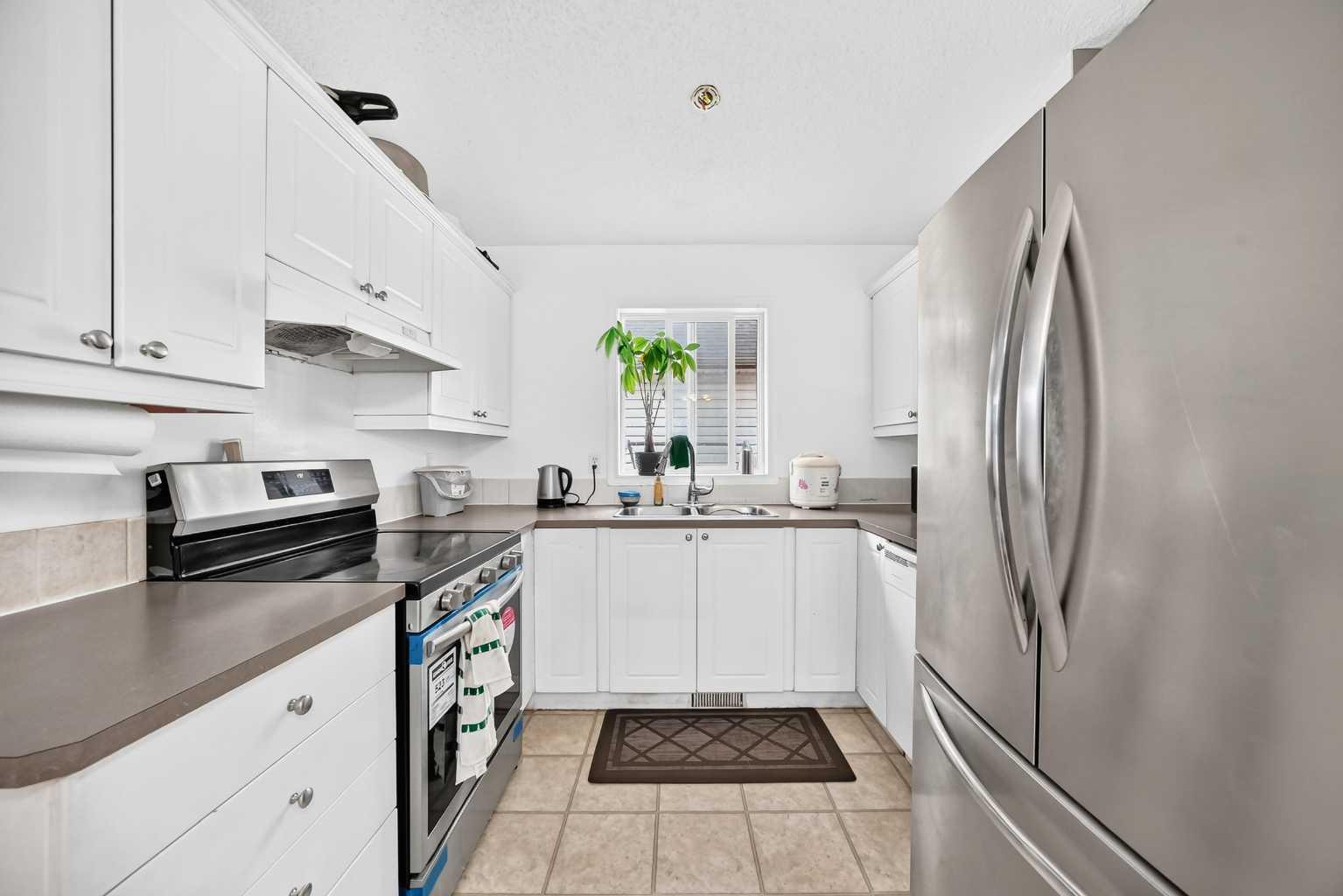 1062 Bridlemeadows Manor SW