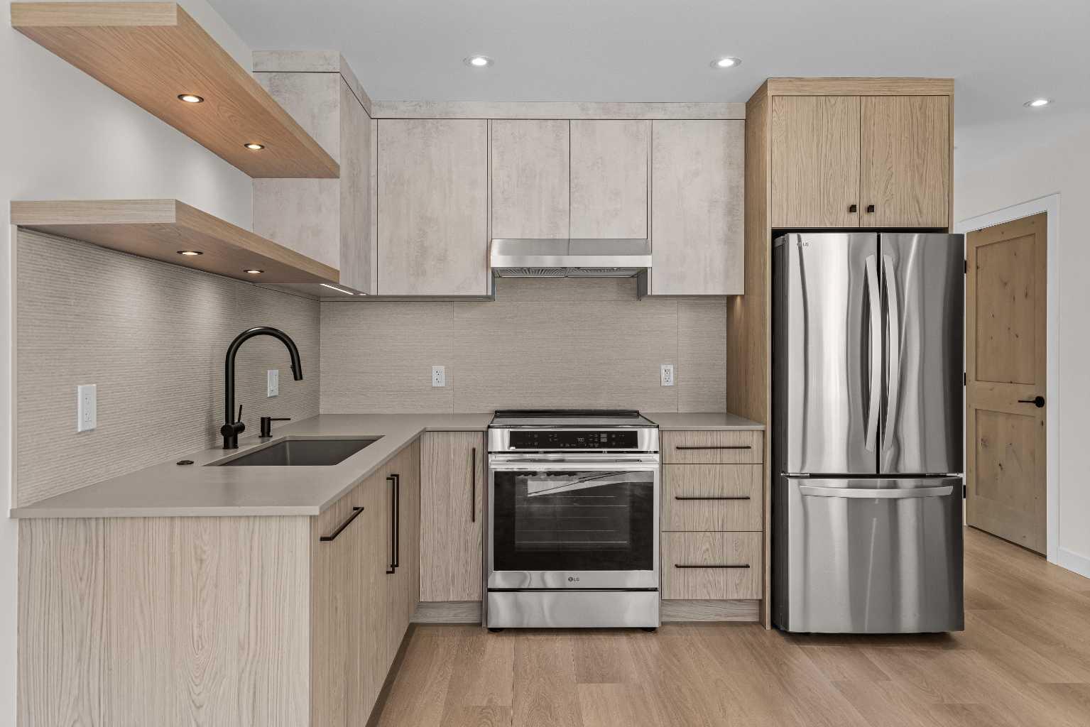 634 A/B 7th Street 