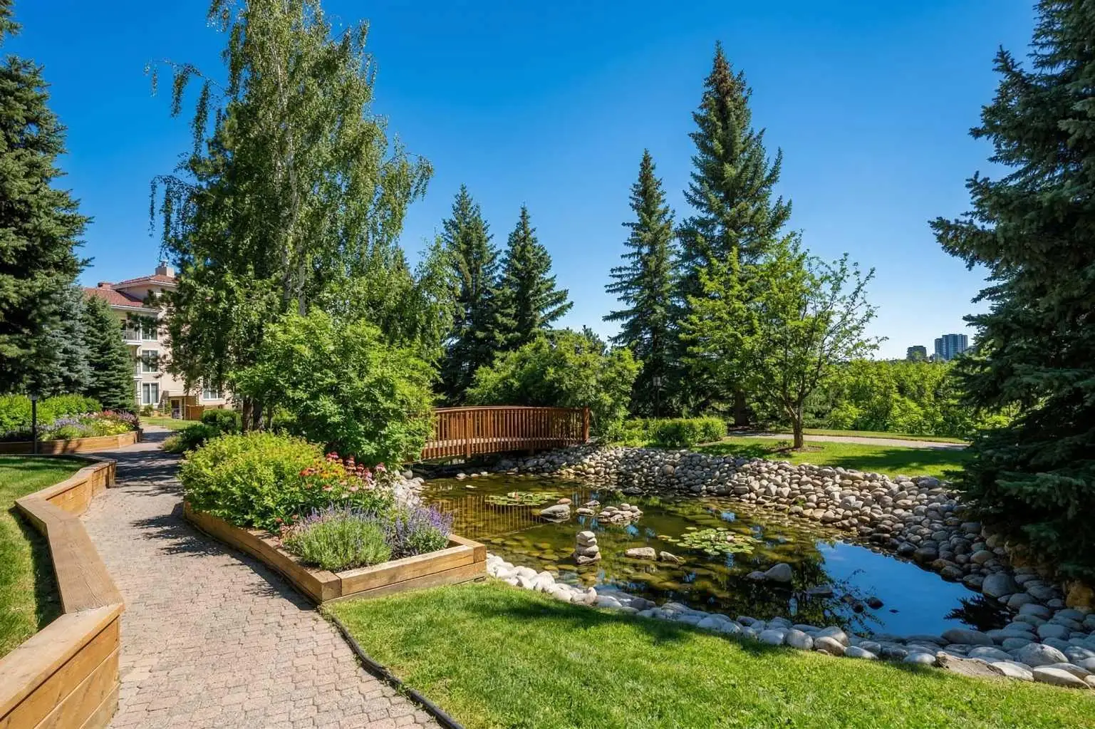 602, 505 Canyon Meadows Drive SW
