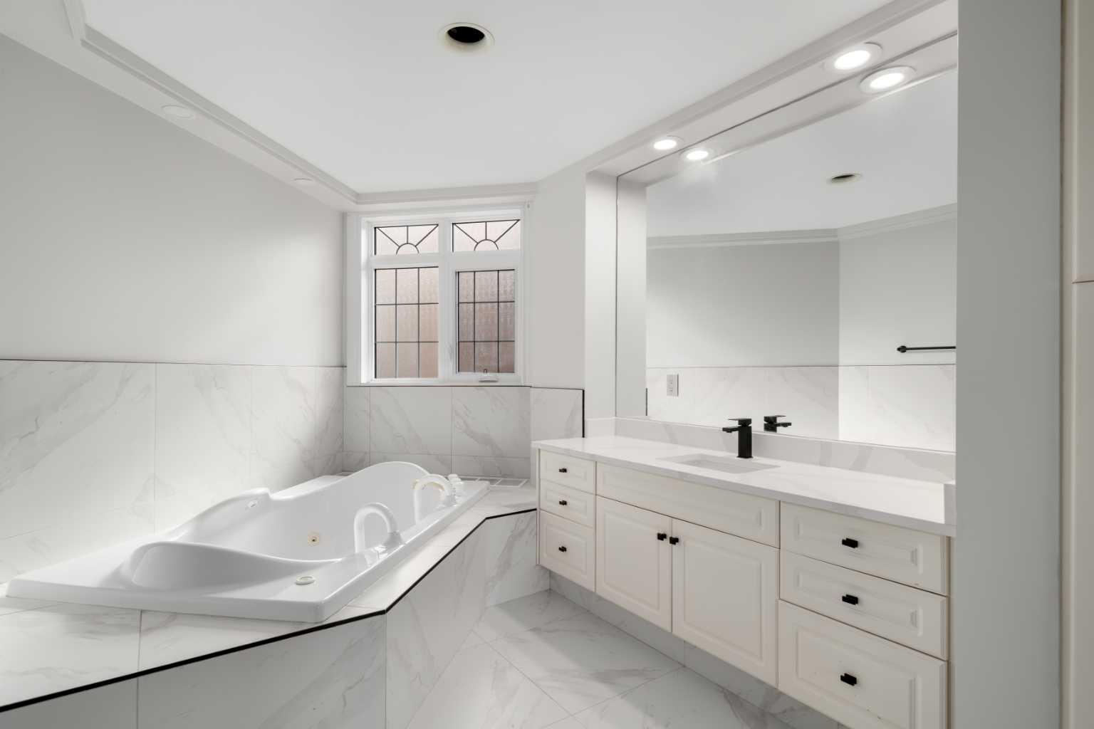 602, 505 Canyon Meadows Drive SW