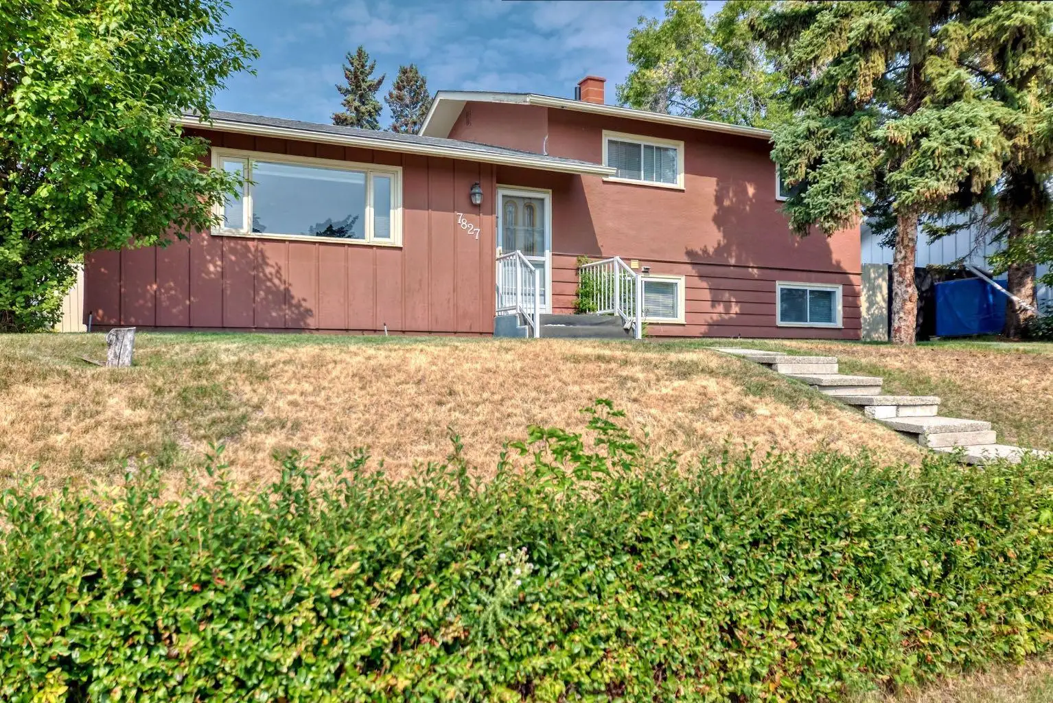 7827 Fairmount Drive SE