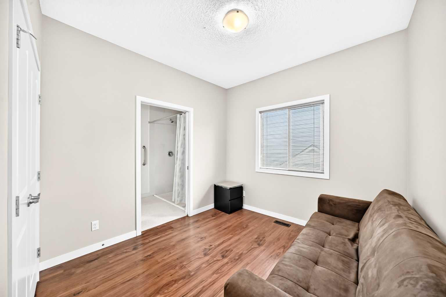 92 Evansfield Place NW