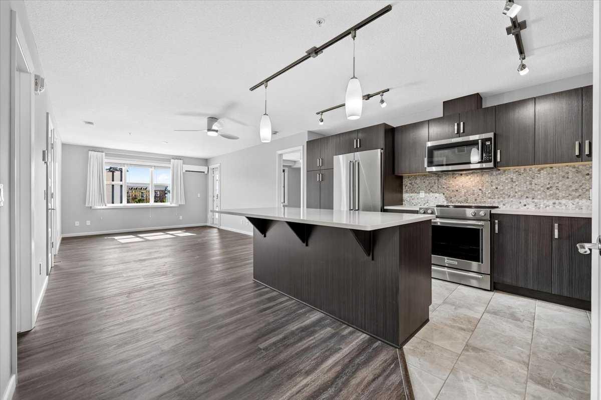 2308, 10 Market Boulevard SE