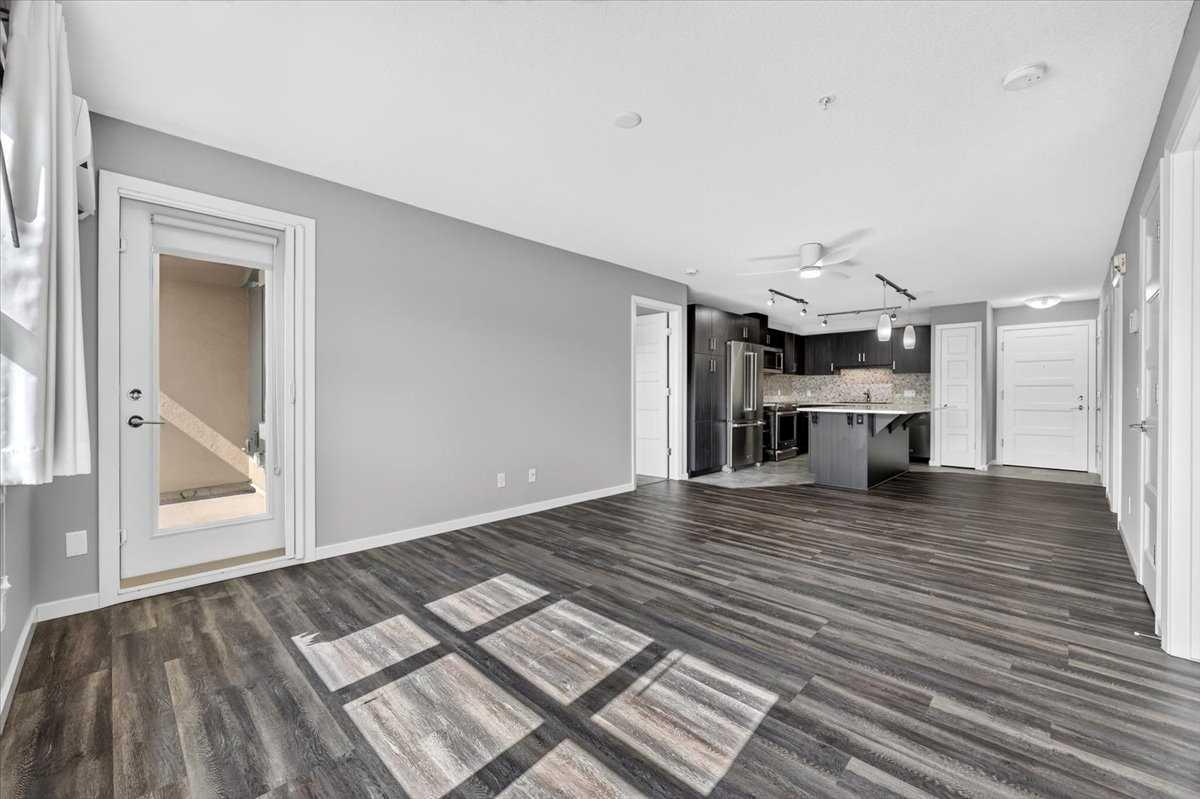 2308, 10 Market Boulevard SE