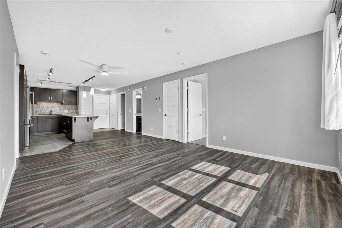 2308, 10 Market Boulevard SE