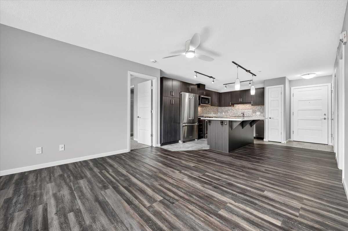 2308, 10 Market Boulevard SE
