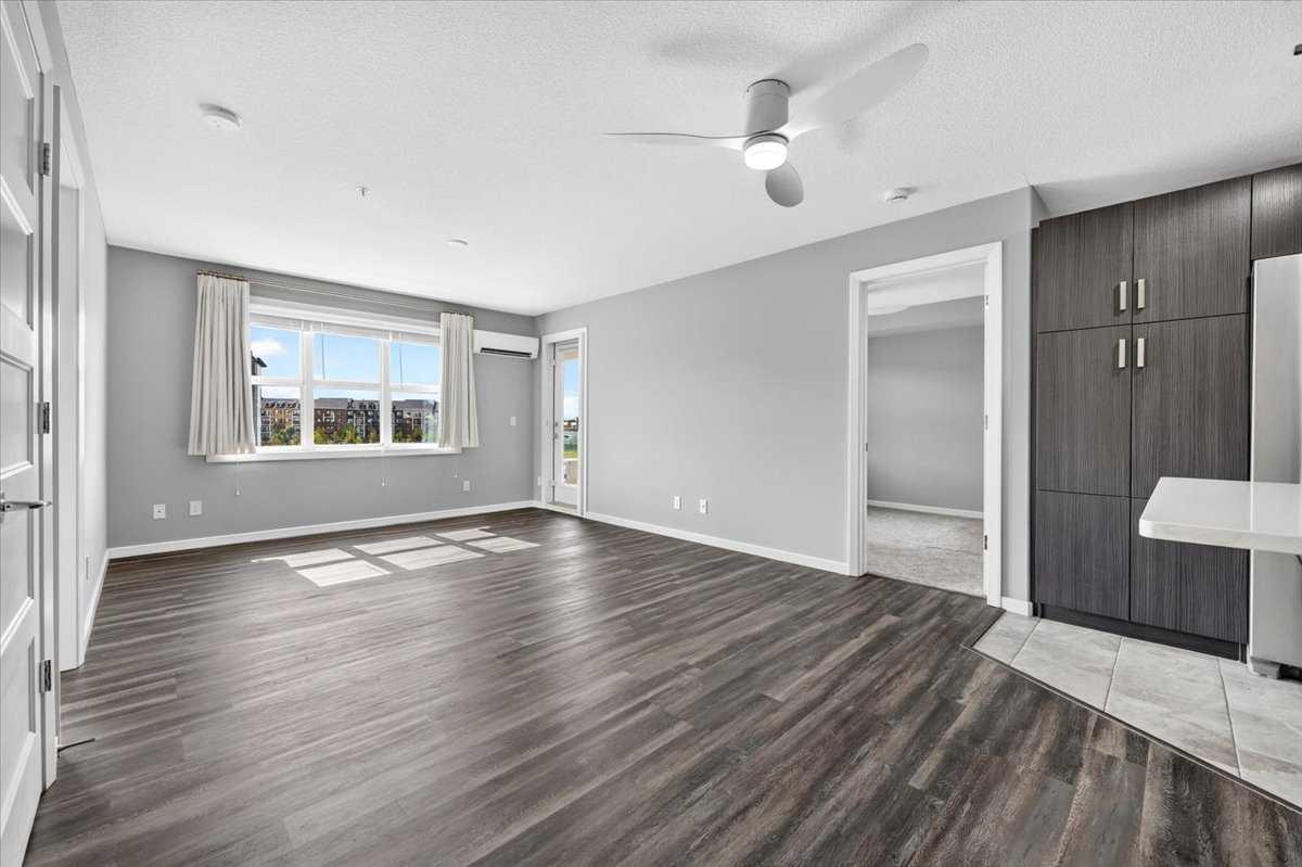 2308, 10 Market Boulevard SE