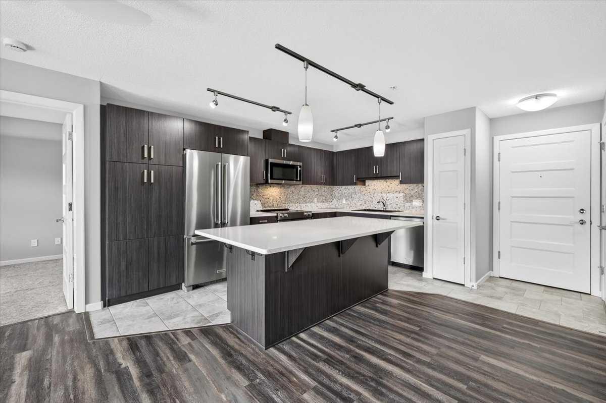 2308, 10 Market Boulevard SE