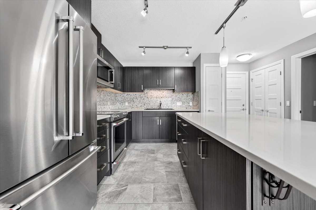 2308, 10 Market Boulevard SE