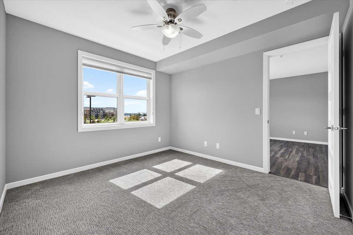 2308, 10 Market Boulevard SE