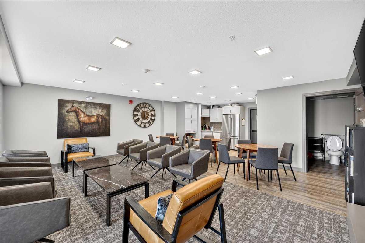 2308, 10 Market Boulevard SE