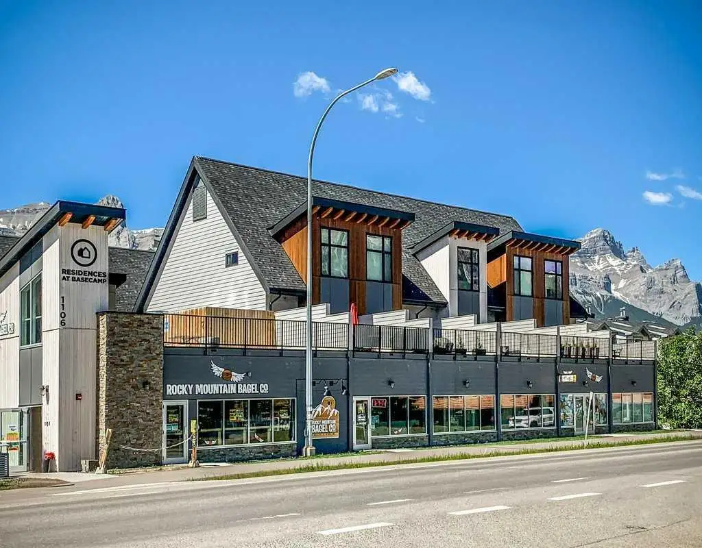 104, 1106 Bow Valley Trail 