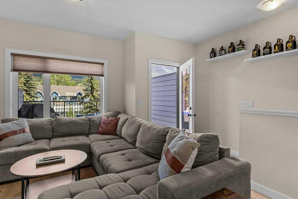 104, 1106 Bow Valley Trail 