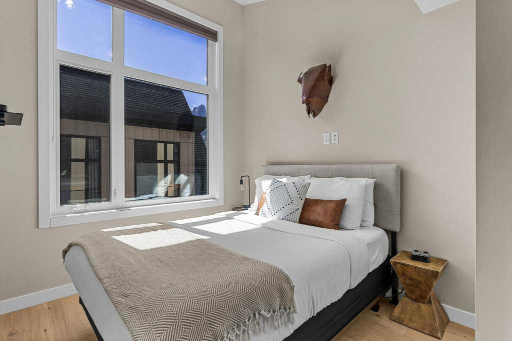 104, 1106 Bow Valley Trail 