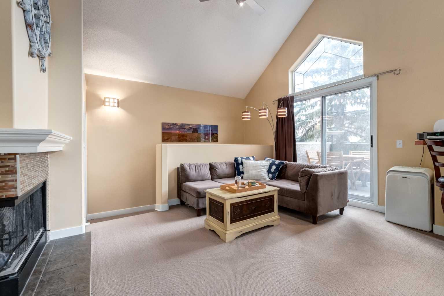 702, 1997 Sirocco Drive SW