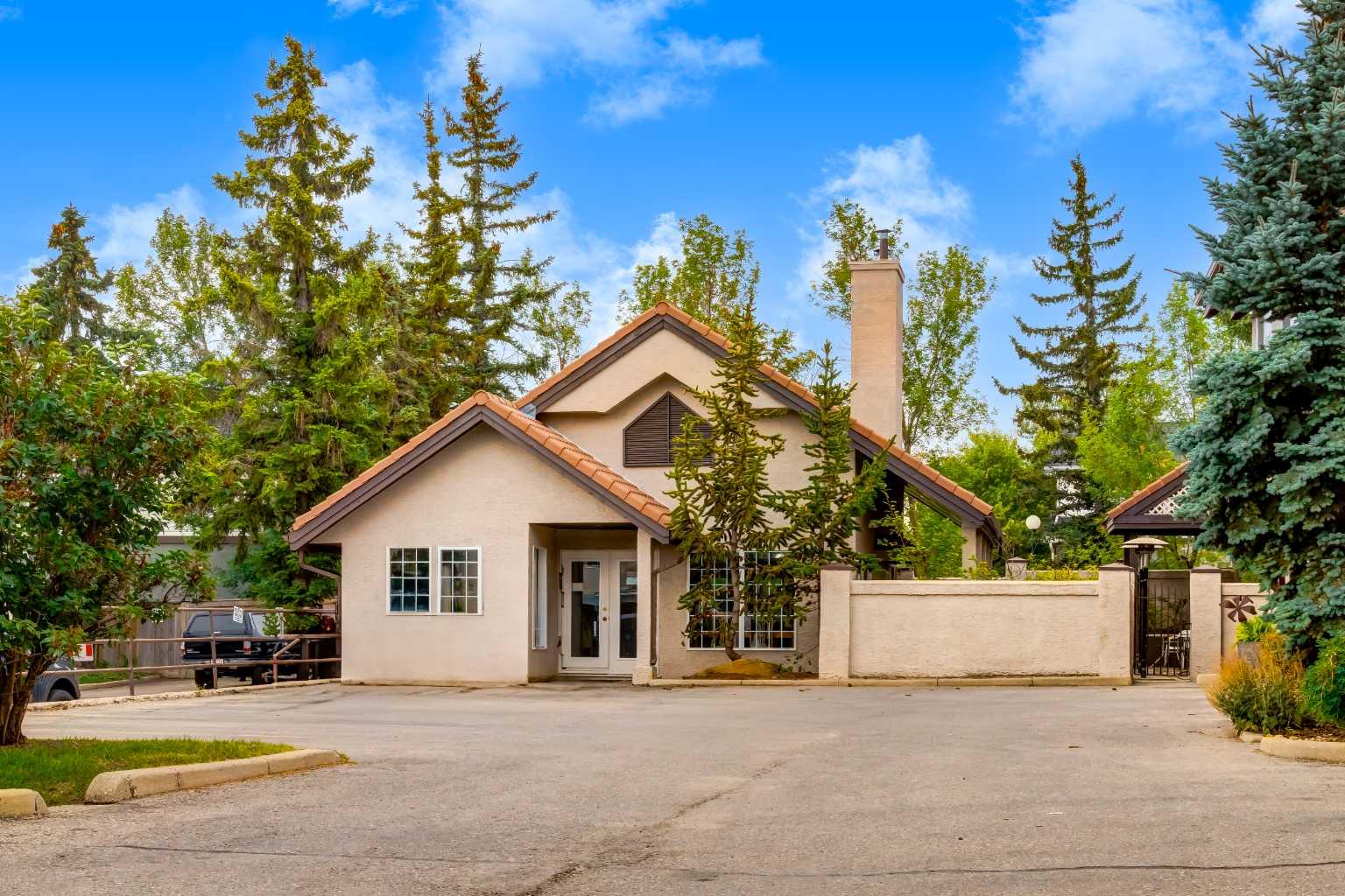 702, 1997 Sirocco Drive SW