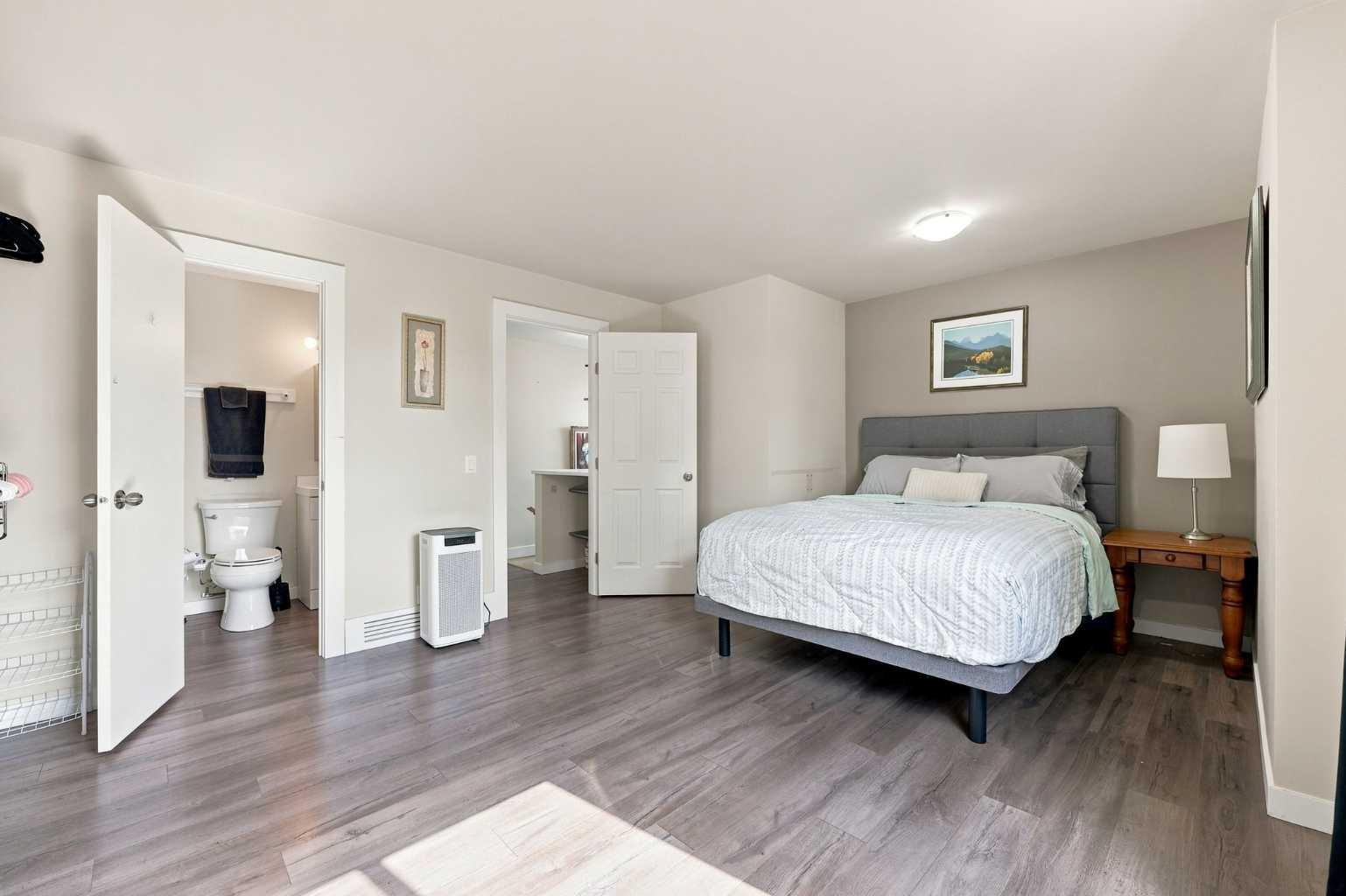 27 Erin Grove Close SE