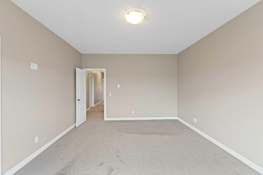 26 Redstone Cove NE