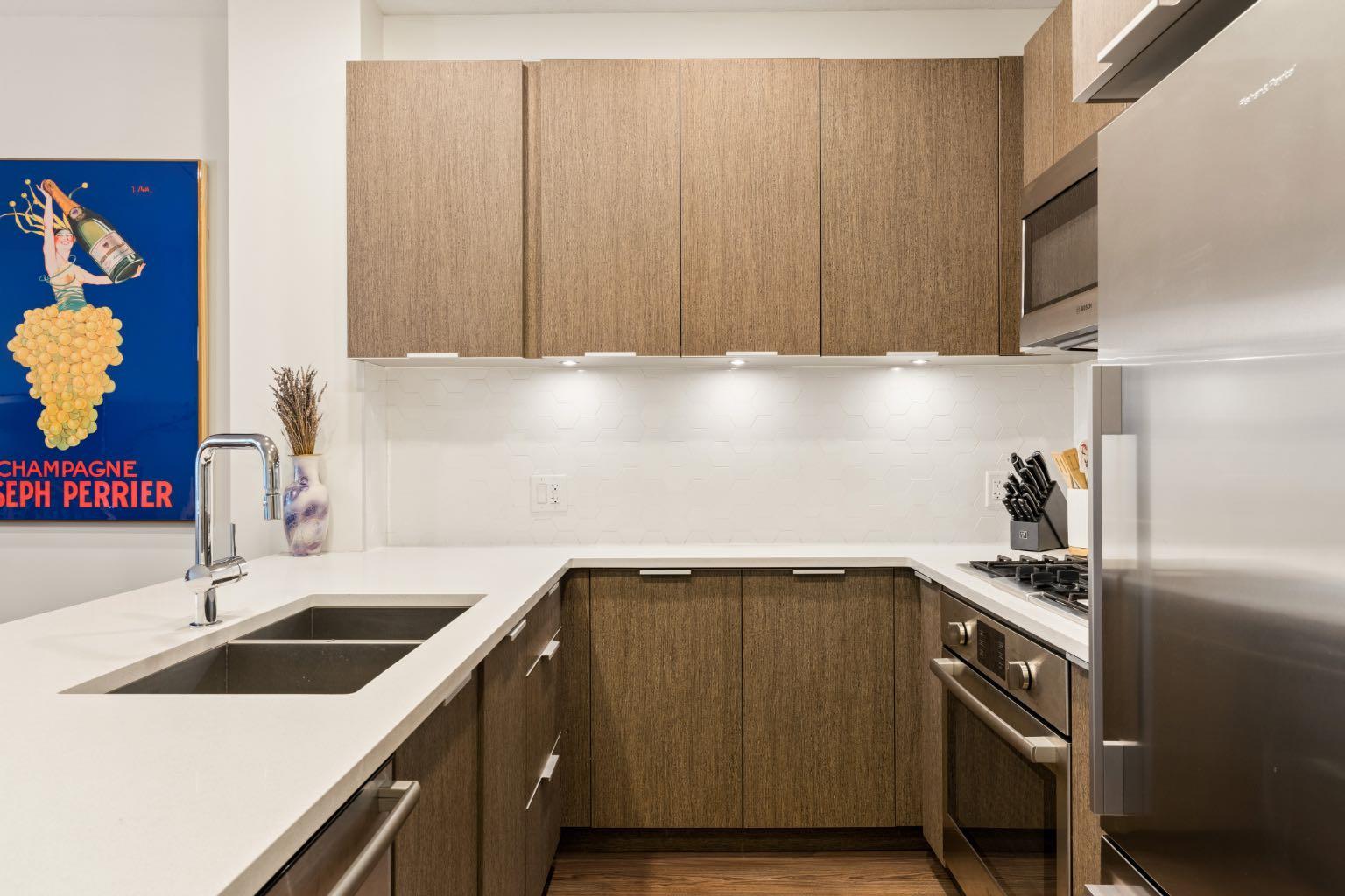 118, 823 5 Avenue NW