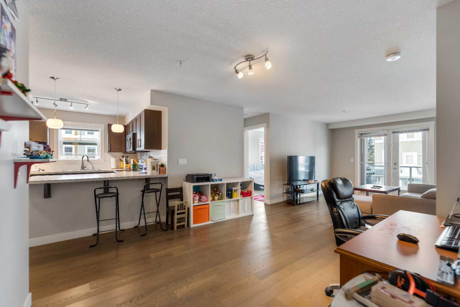 201, 2300 Evanston Square NW
