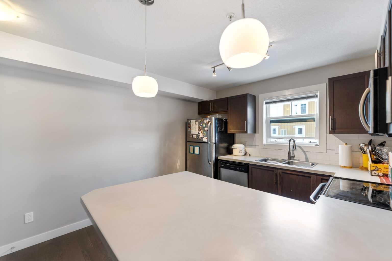 201, 2300 Evanston Square NW