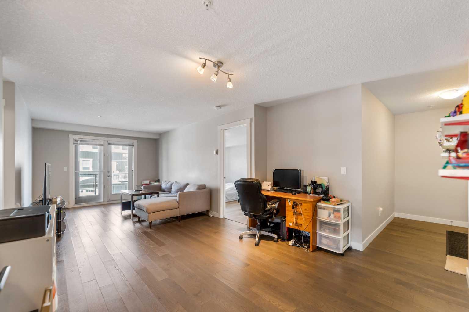 201, 2300 Evanston Square NW