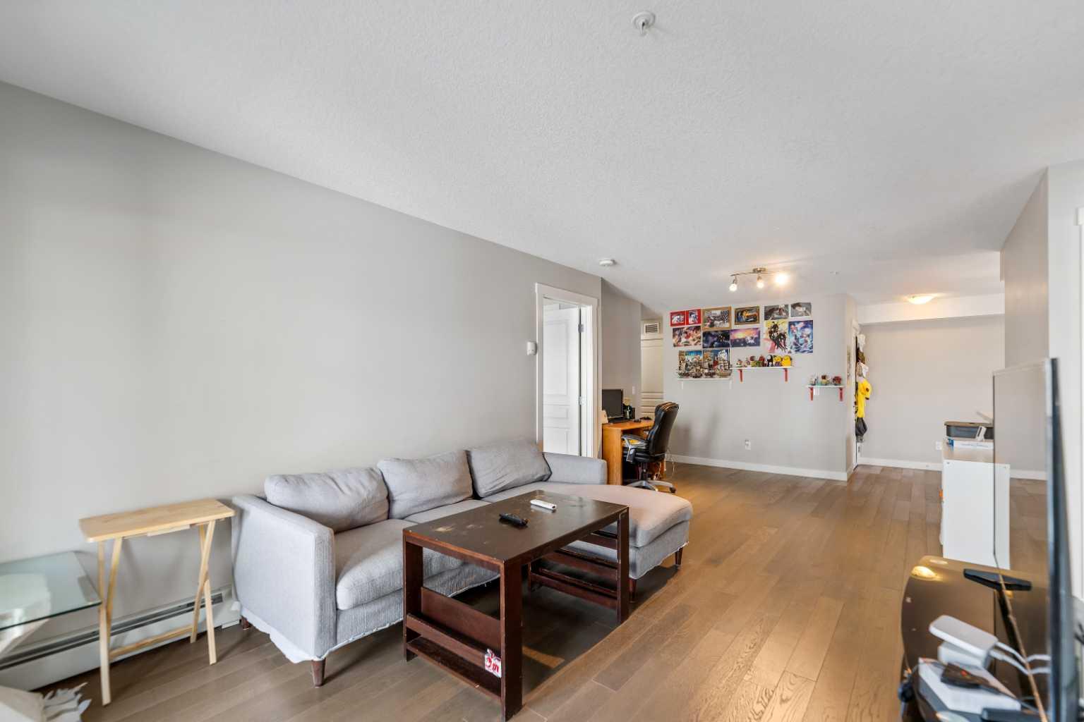 201, 2300 Evanston Square NW