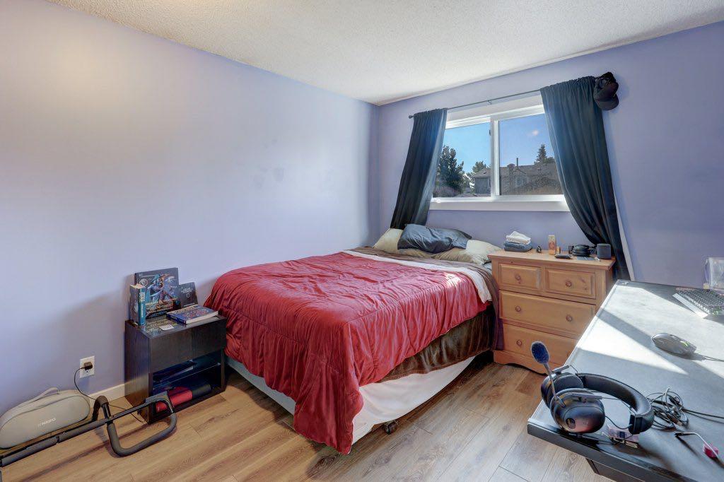 31 Castledale Way NE