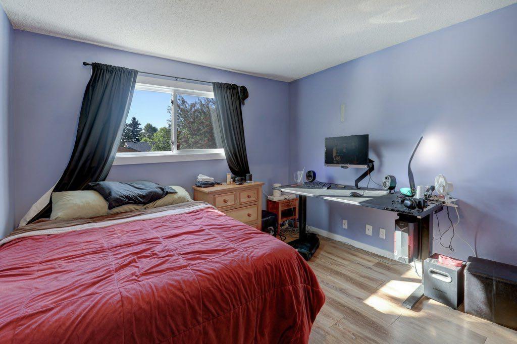 31 Castledale Way NE