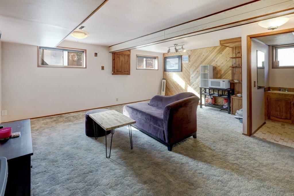 31 Castledale Way NE